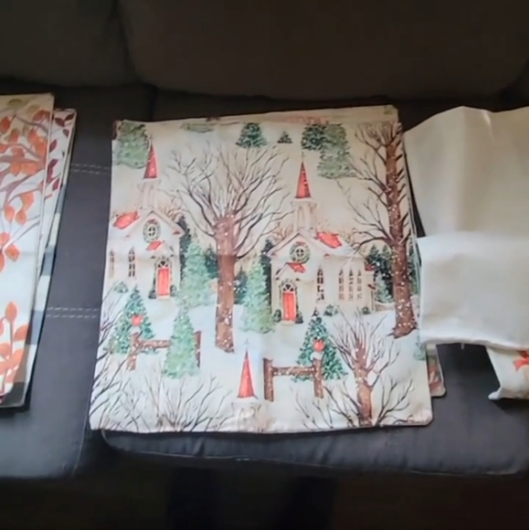 Set of 4 Christmas farmhouse 18x18" Pillow covers - Picture 5 of 6